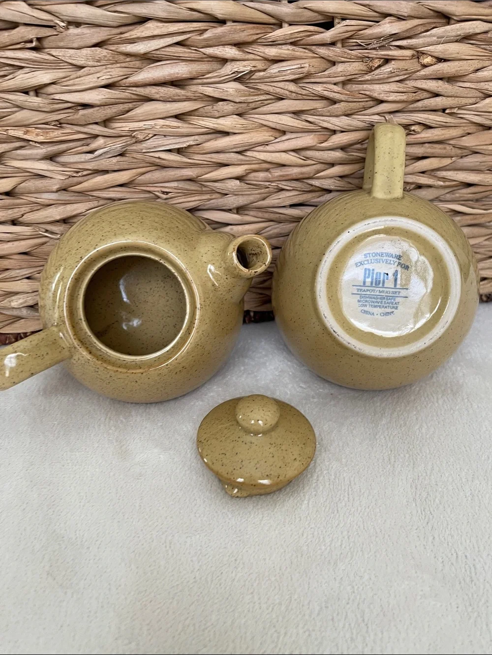 Pier 1 Tea Pot Mug Set Stoneware 8 Oz Mustard Color With Lid